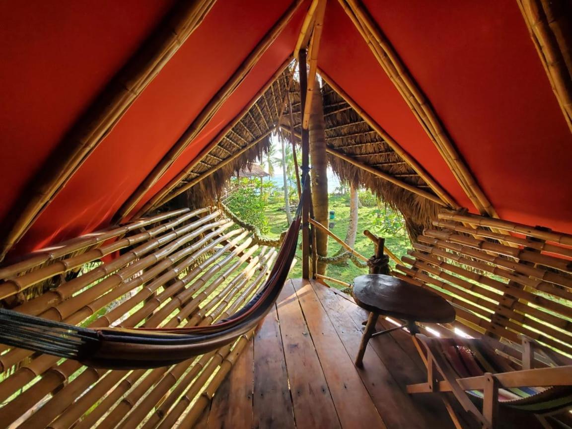 Derek's Place Eco-Lodge Islas del Maíz Exterior foto
